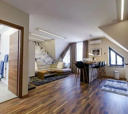 Ex-home Luxury